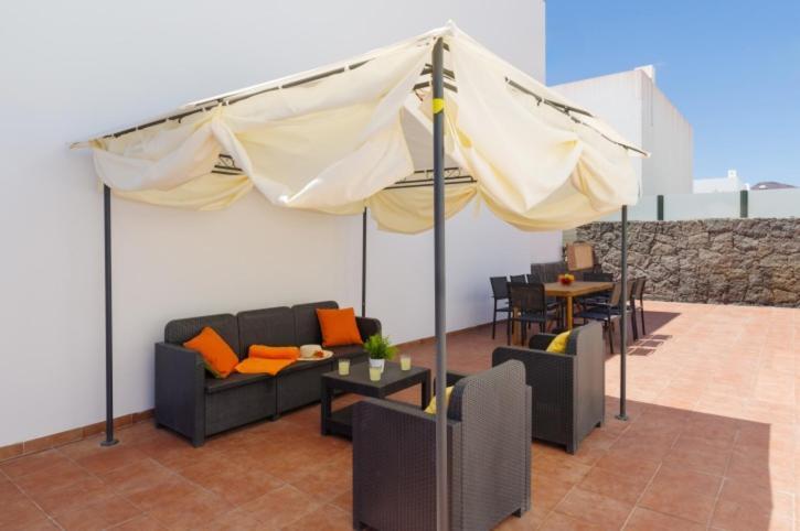 Spacious Private Villa & Private Heated Pool - Villa Sunshine Costa Teguise Eksteriør billede